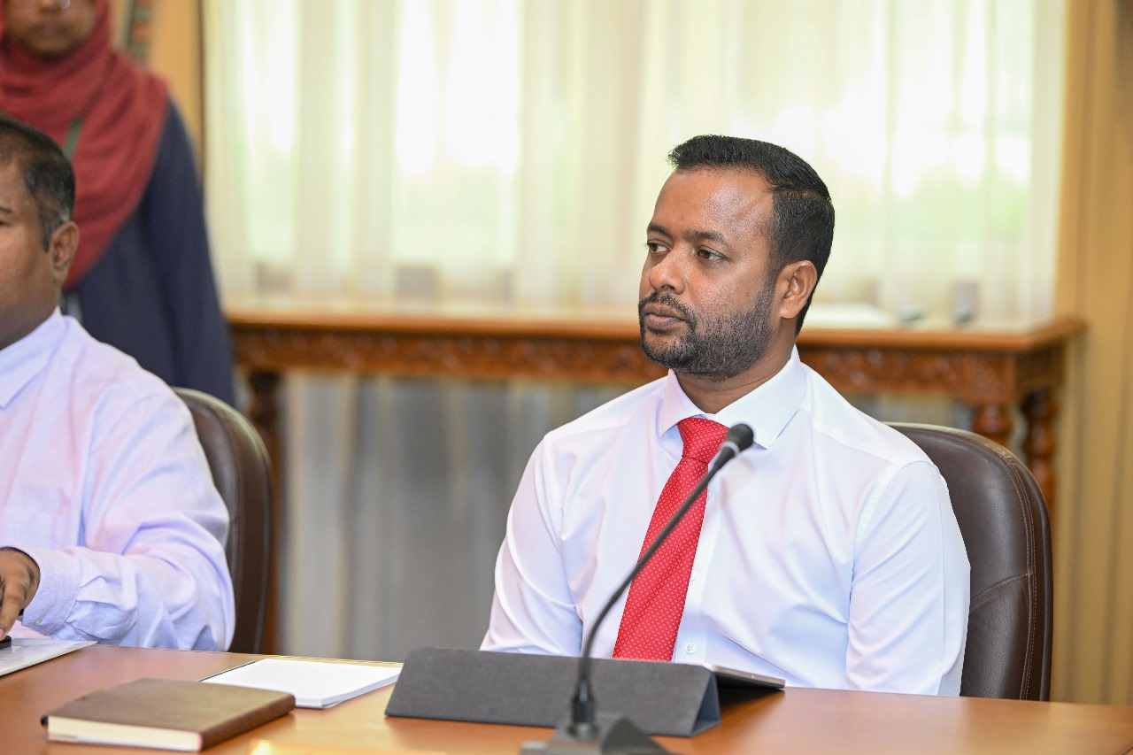 ޤައުމުގެ އިޤްތިޞާދަށް ކުރިއެރުން ގެނެސްދިނުމަށް ބޭނުންވަނީ ހުނަރު ލިބިފައިވާ ދަރިންތަކެއް: ވަޒީރު ޑރ.މުއްޠަލިބް