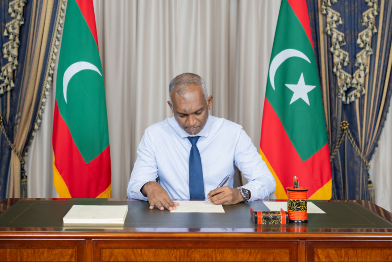 ވޭޕް މަނާކުރެއްވީތީ ޝުކުރިއްޔާ ރައީސް ޑރ. މުޢިއްޒު!