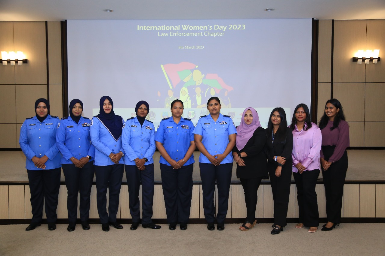 ފުލުހުންގެ މުއައްސަސާގެ %20އަކީ އަންހެނުން