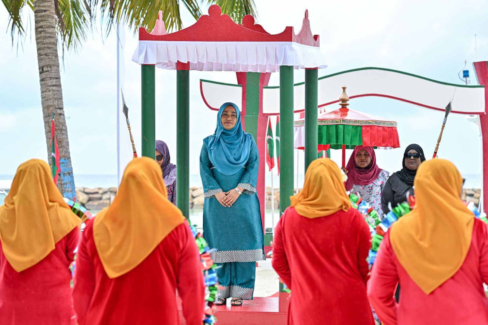 ފަސްޓް ލޭޑީ ސާޖިދާ މުހައްމަދު ފ. ނިލަންދޫއަށް ވަޑައިގަތުން.
