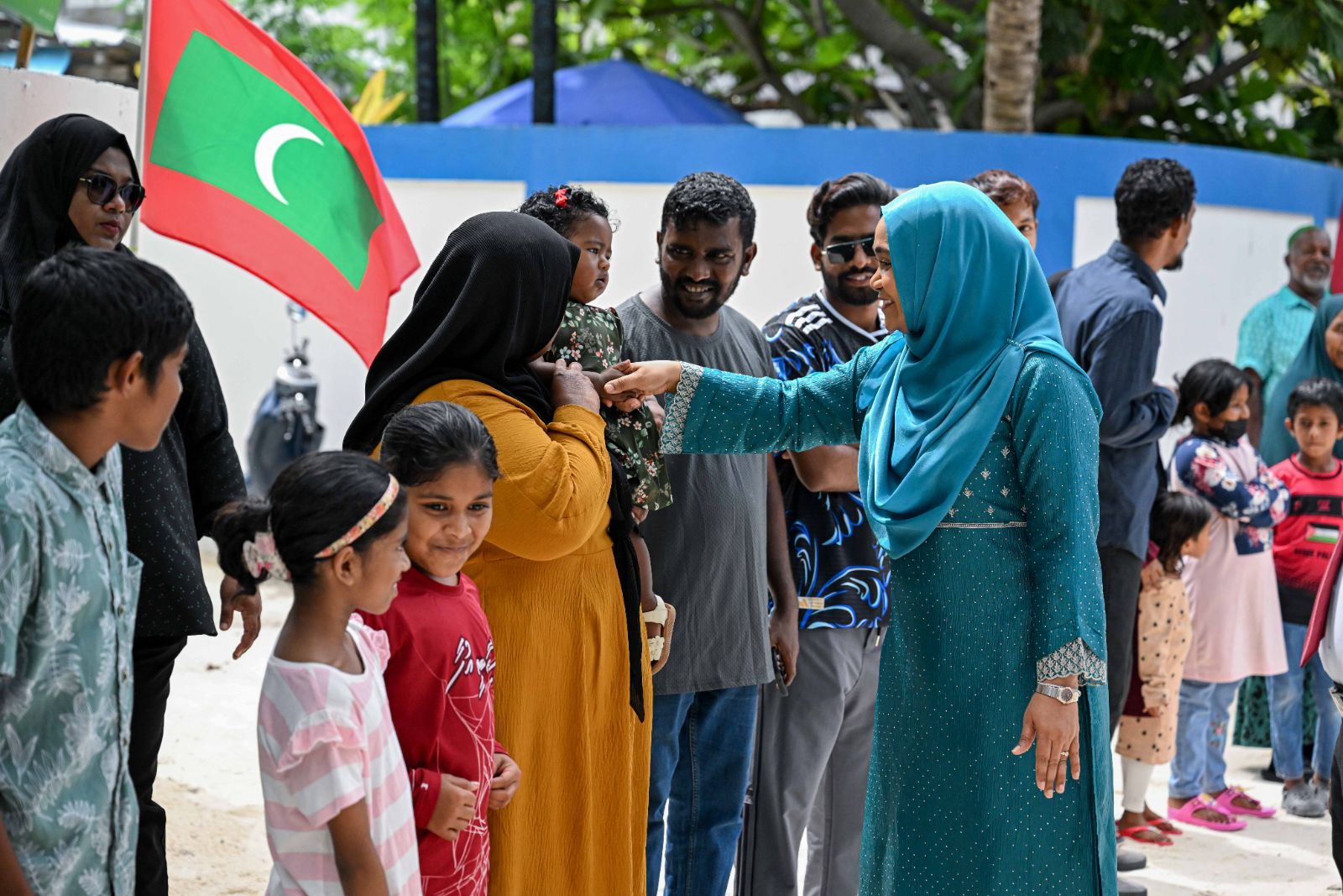 ފަސްޓް ލޭޑީ ސާޖިދާ މުހައްމަދު ފ. ނިލަންދޫއަށް ވަޑައިގަތުން.