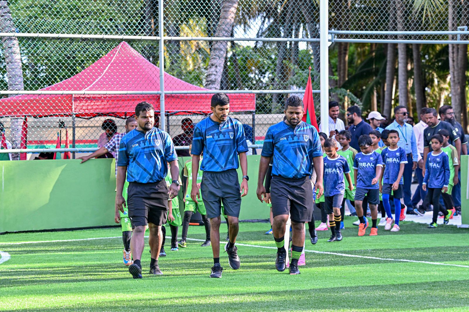 ފ. ދަރަނބޫދޫ އައު ފުޓްސަލް ދަނޑު ހުޅުވުމުގެ ރަސްމިއްޔާތުގައި ފަސްޓް ލޭޑީ ބައިވެރިވަޑައިގަތުން