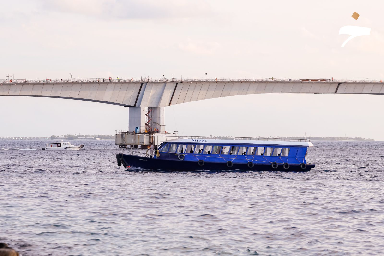 މާލެ އާއި ވިލިމާލެ ބުރިޖަކުން ގުޅާލުން